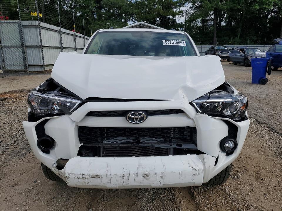 Photo 5 from auction – 2019 TOYOTA 4RUNNER with VIN JTEZU5JR7K5208786