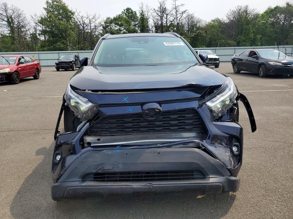 Photo 5 from auction – 2022 TOYOTA RAV4 with VIN 2T3A1RFV7NW288871