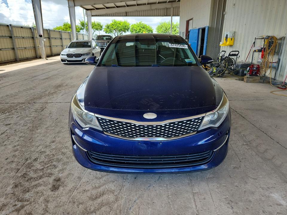 Photo 5 from auction – 2016 KIA OPTIMA with VIN 5XXGU4L38GG005245