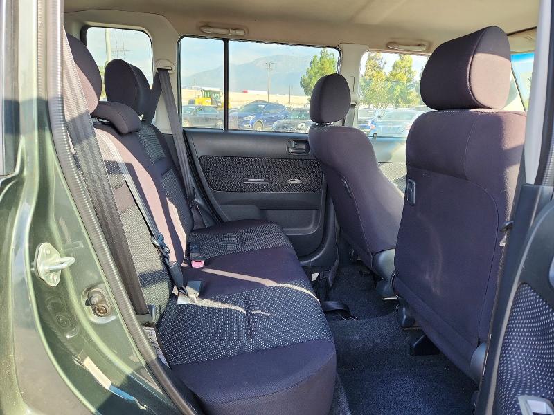 Photo 10 from auction – 2005 SCION XB with VIN JTLKT324450174652