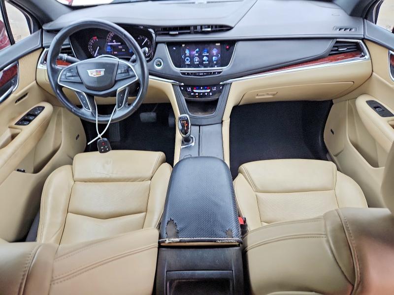 Photo 8 from auction – 2017 CADILLAC XT5 with VIN 1GYKNBRS2HZ178150