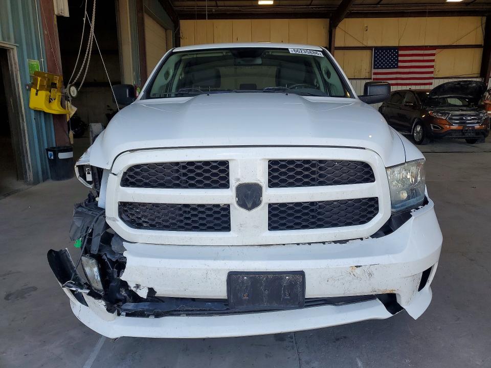 Photo 5 from auction – 2013 RAM 1500 with VIN 1C6RR7FT3DS549345