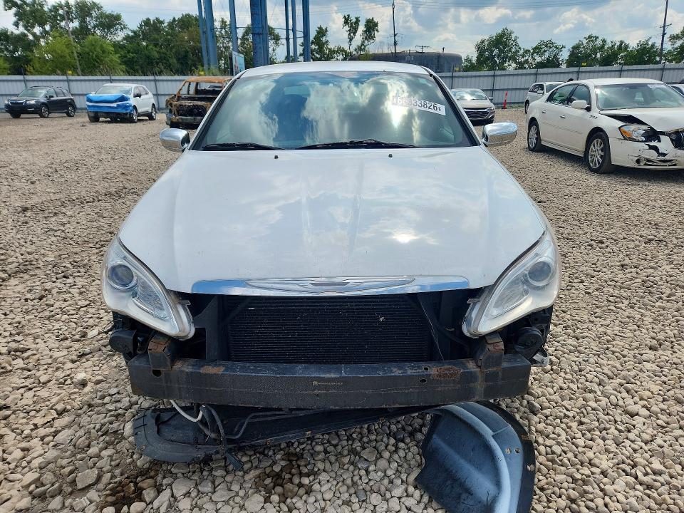 Photo 5 from auction – 2013 CHRYSLER 200 with VIN 1C3CCBAB0DN671388