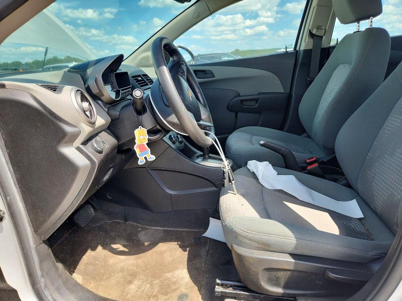Photo 7 from auction – 2015 CHEVROLET SONIC with VIN 1G1JA5SH1F4109238
