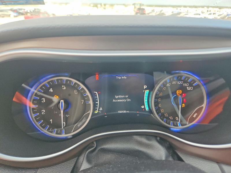 Photo 9 from auction – 2018 CHRYSLER PACIFICA with VIN 2C4RC1EG2JR254097