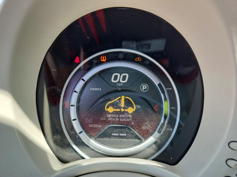 Photo 9 from auction – 2014 FIAT 500 with VIN 3C3CFFGE3ET172733
