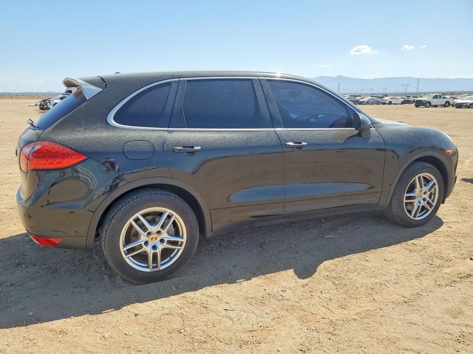 Photo 3 from auction – 2014 PORSCHE CAYENNE with VIN WP1AA2A20ELA09556