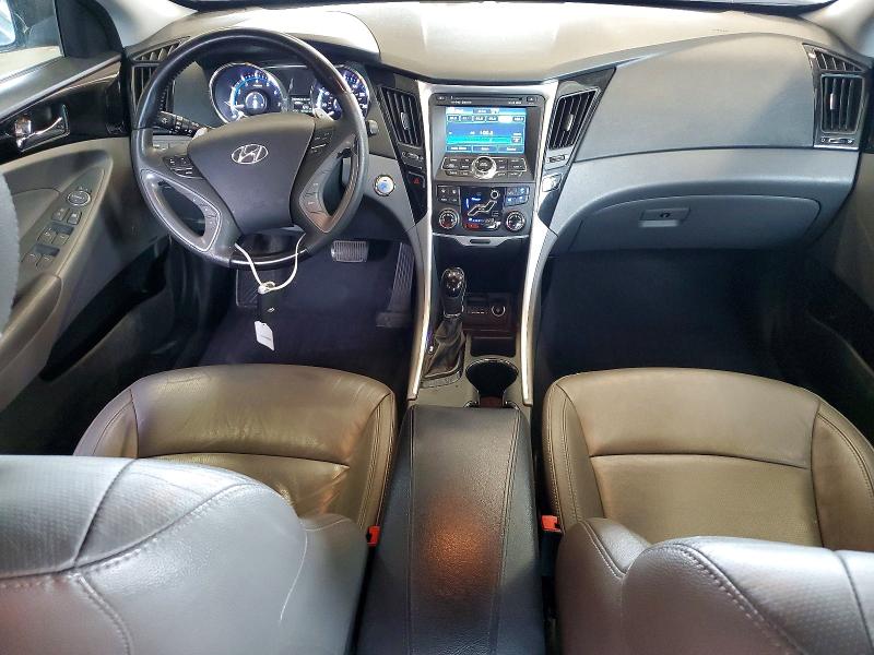 Photo 8 from auction – 2011 HYUNDAI SONATA with VIN 5NPEC4AB0BH294011