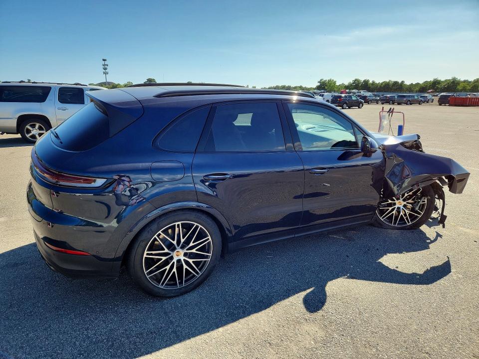 Zdjęcie 3 z aukcji – 2025 PORSCHE CAYENNE z VIN WP1AA2AY9SDA00347