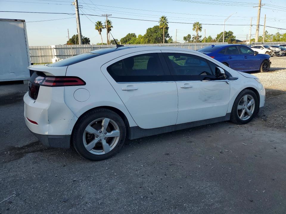 Photo 3 from auction – 2012 CHEVROLET VOLT with VIN 1G1RA6E44CU115869