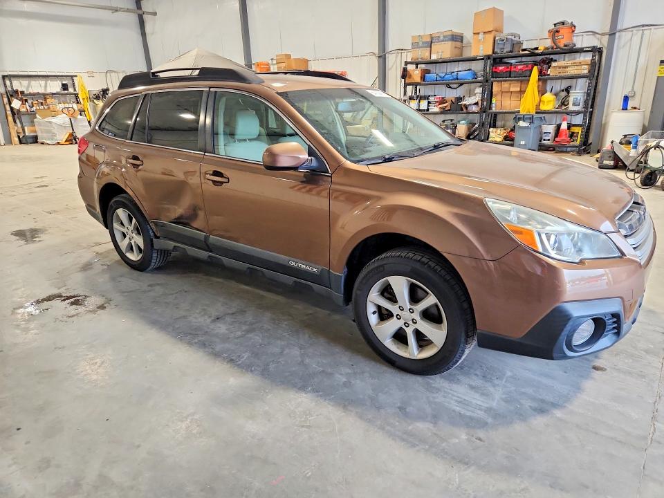 Photo 4 from auction – 2013 SUBARU OUTBACK with VIN 4S4BRDAC9D2275886