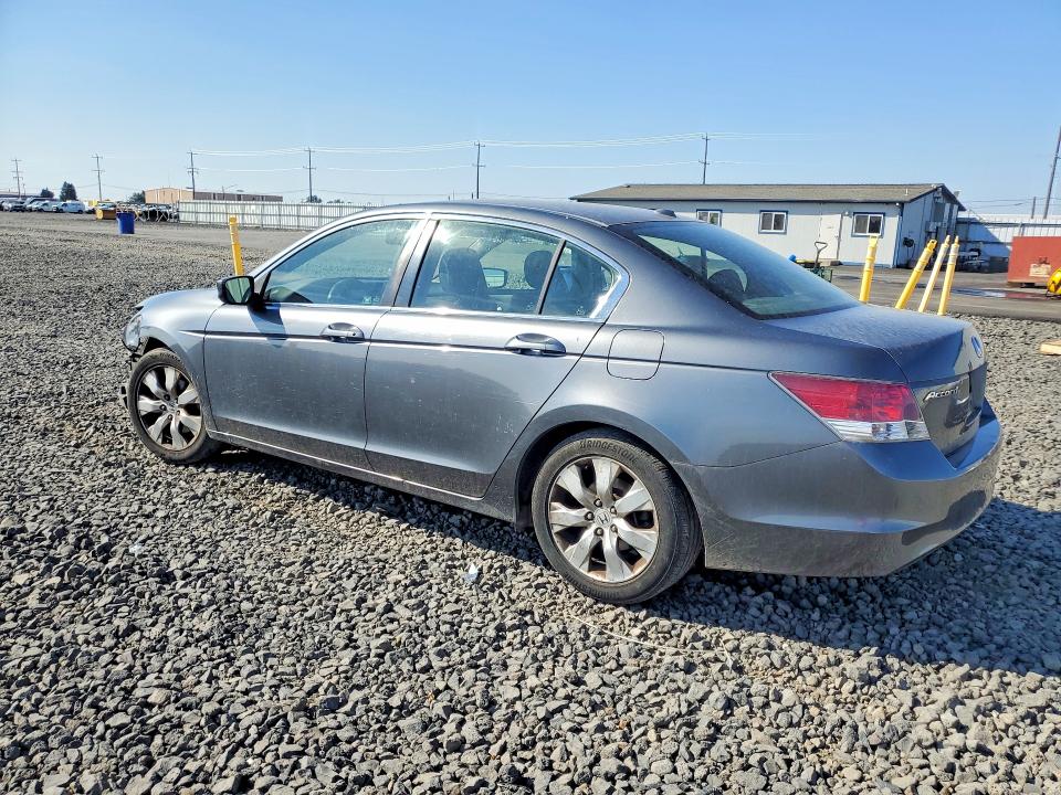 Photo 2 from auction – 2008 HONDA ACCORD with VIN JHMCP26868C016052