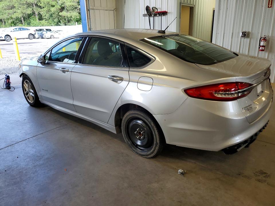 Photo 2 from auction – 2017 FORD FUSION with VIN 3FA6P0RU9HR223568