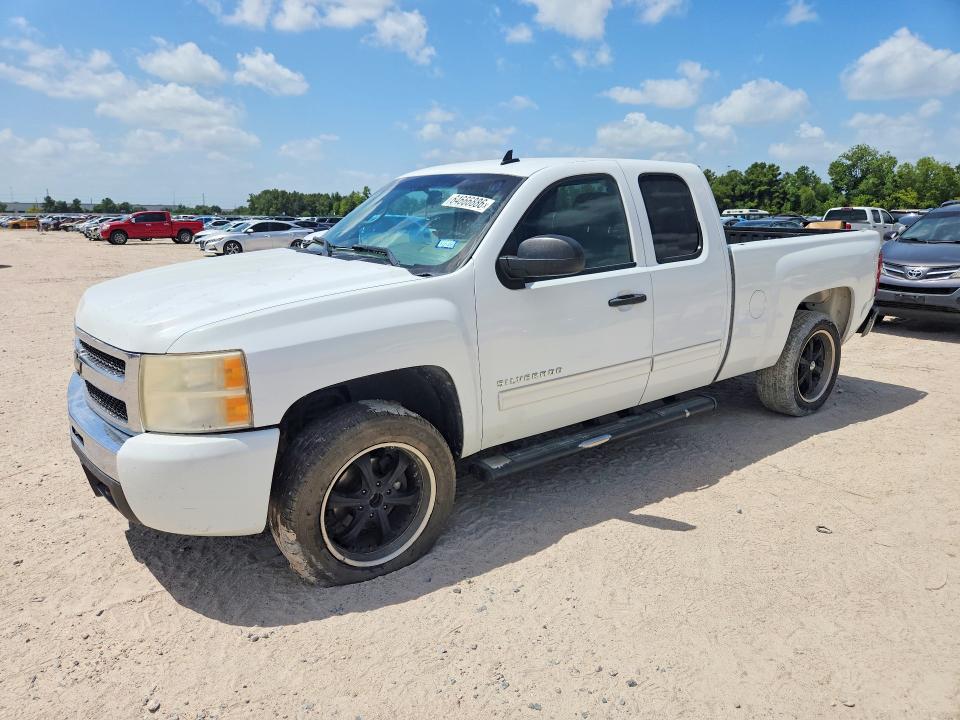 CHEVROLET SILVERADO 2011 with VIN 1GCRCREA1BZ257851 - Photo from auction