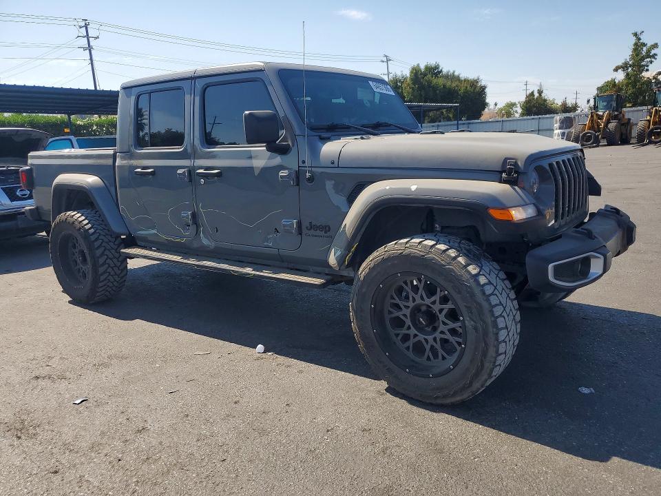 Photo 4 from auction – 2021 JEEP GLADIATOR with VIN 1C6HJTAG2ML505675