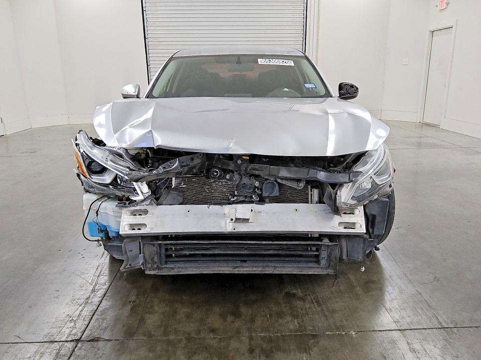 Снимка 5 от търг – 2020 NISSAN ALTIMA с VIN 1N4BL4BV3LC228034
