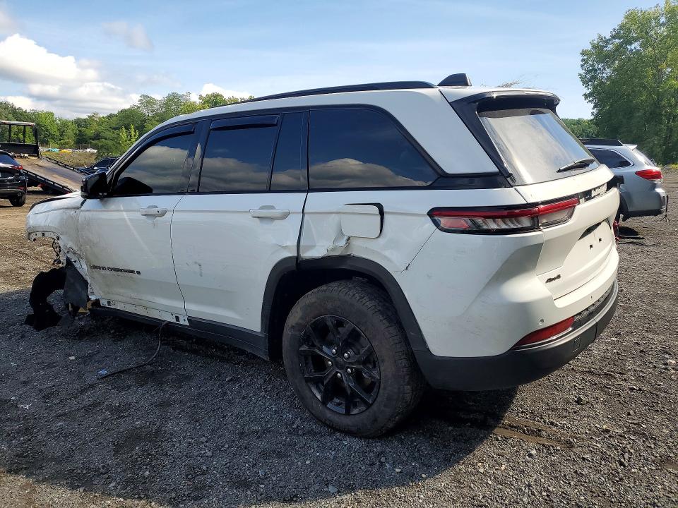 Снимка 2 от търг – 2025 JEEP GRAND CHEROKEE с VIN 1C4RJHAG9SC329182