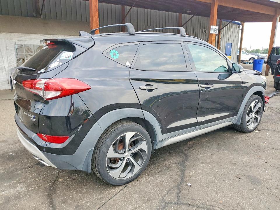Photo 3 from auction – 2017 HYUNDAI TUCSON with VIN KM8J3CA2XHU278336