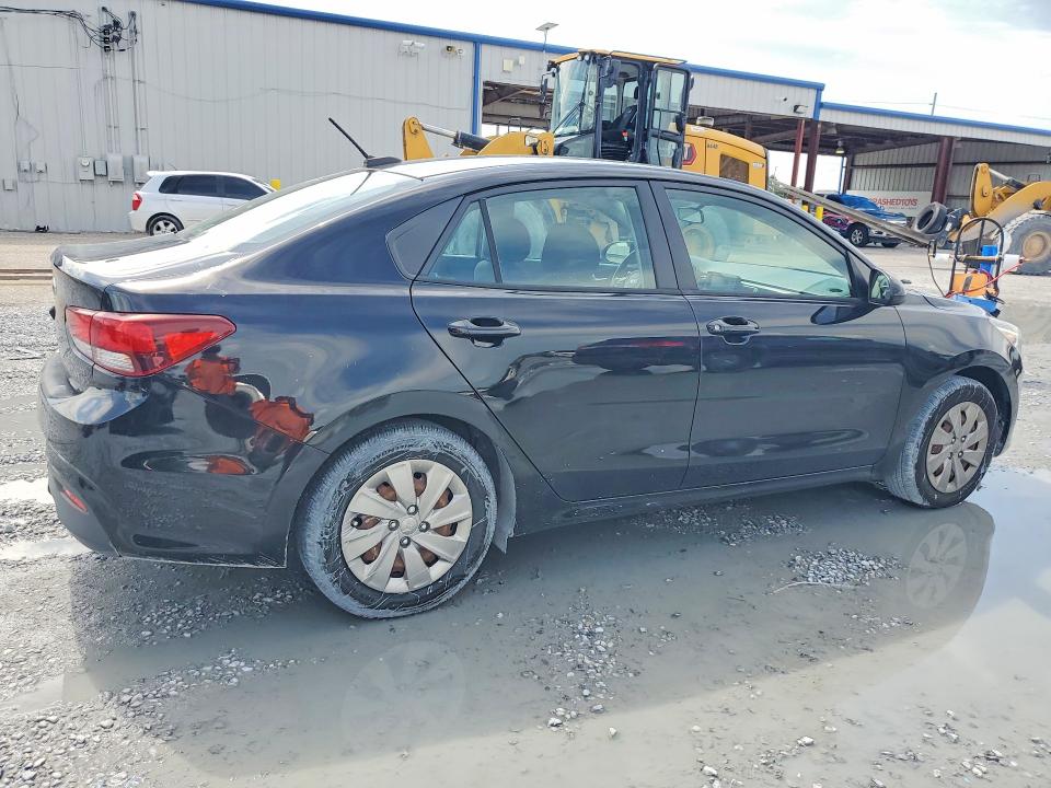 Photo 3 from auction – 2020 KIA RIO with VIN 3KPA24AD4LE336799