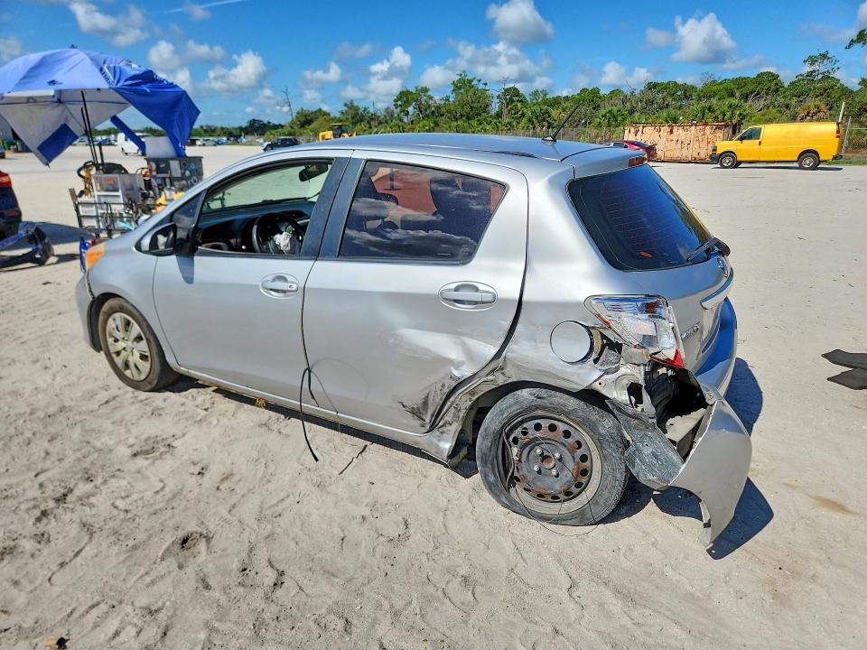 Photo 2 from auction – 2012 TOYOTA YARIS with VIN JTDKTUD39CD537538