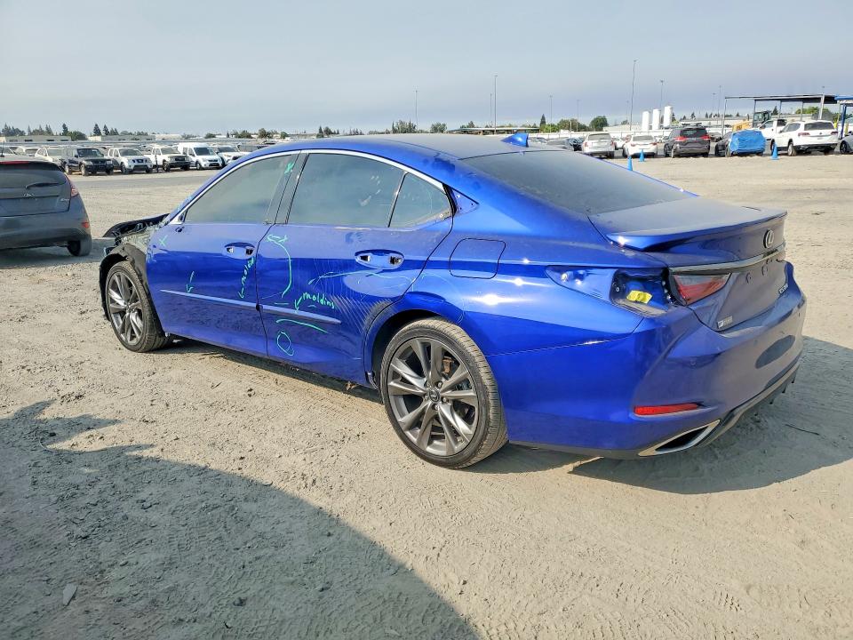 Foto 2 de la subasta – 2020 LEXUS ES con VIN 58AGZ1B15LU077769