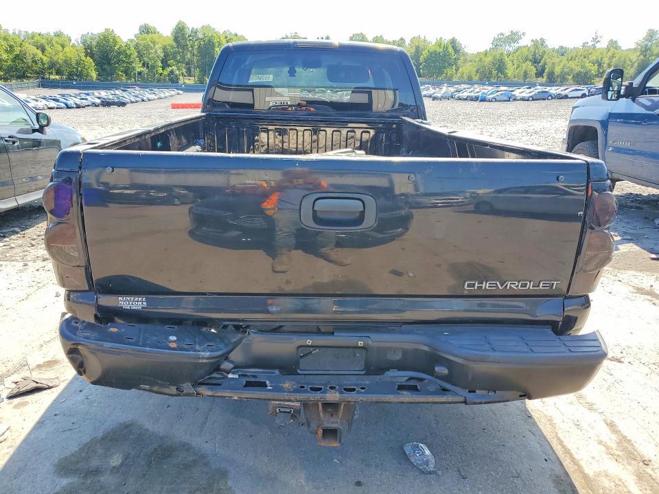 Photo 6 from auction – 2005 CHEVROLET SILVERADO with VIN 1GCEK19T45E175171