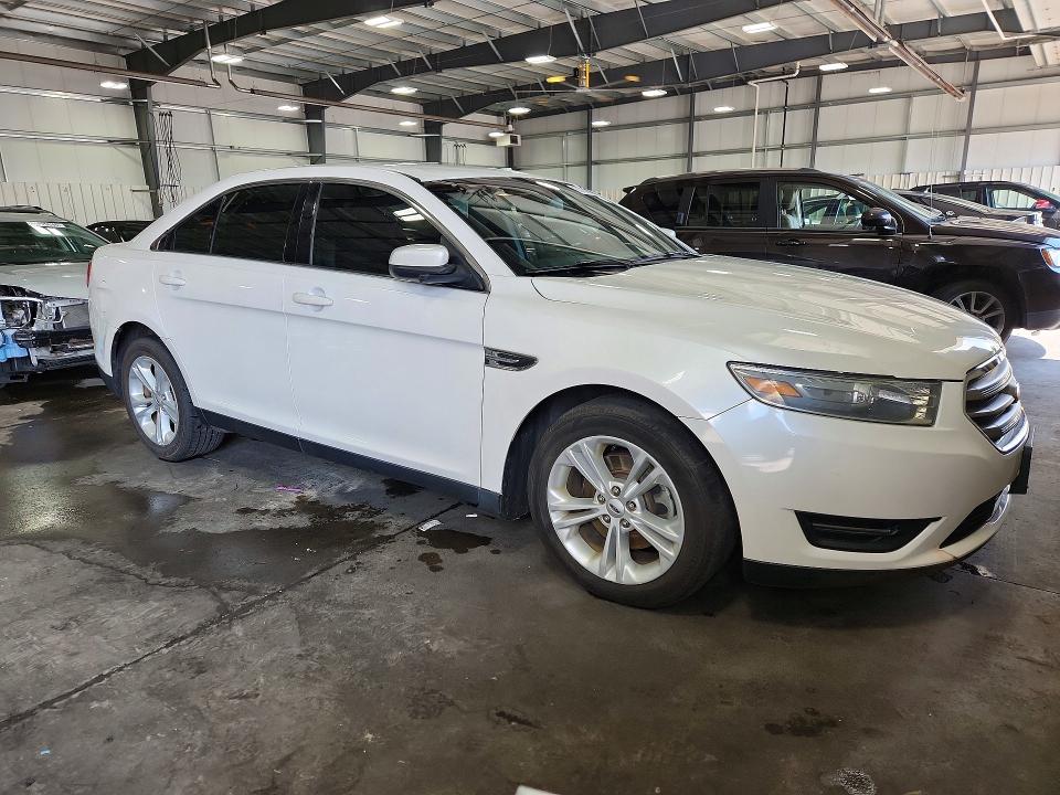 Photo 4 from auction – 2014 FORD TAURUS with VIN 1FAHP2E91EG153203