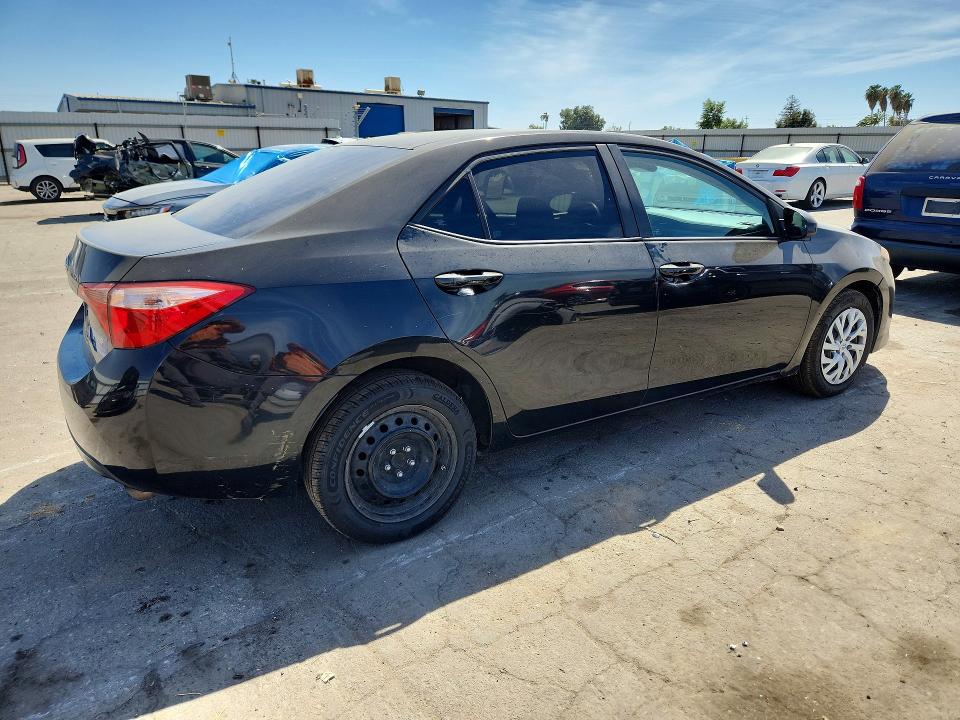 Photo 3 from auction – 2019 TOYOTA COROLLA with VIN 5YFBURHE5KP935573