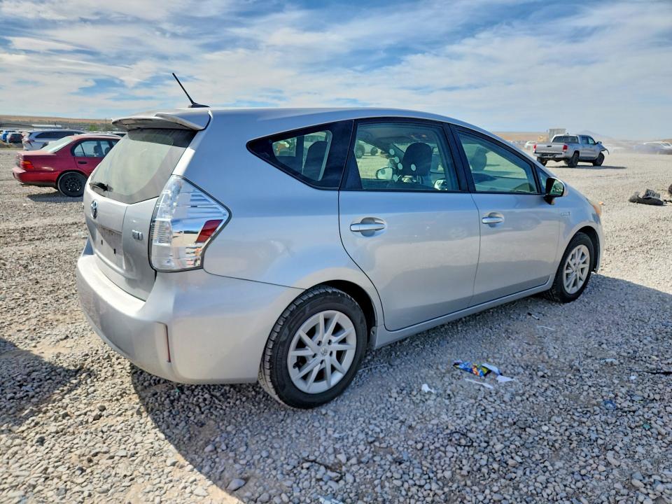 Photo 3 from auction – 2012 TOYOTA PRIUS V with VIN JTDZN3EU0C3186051