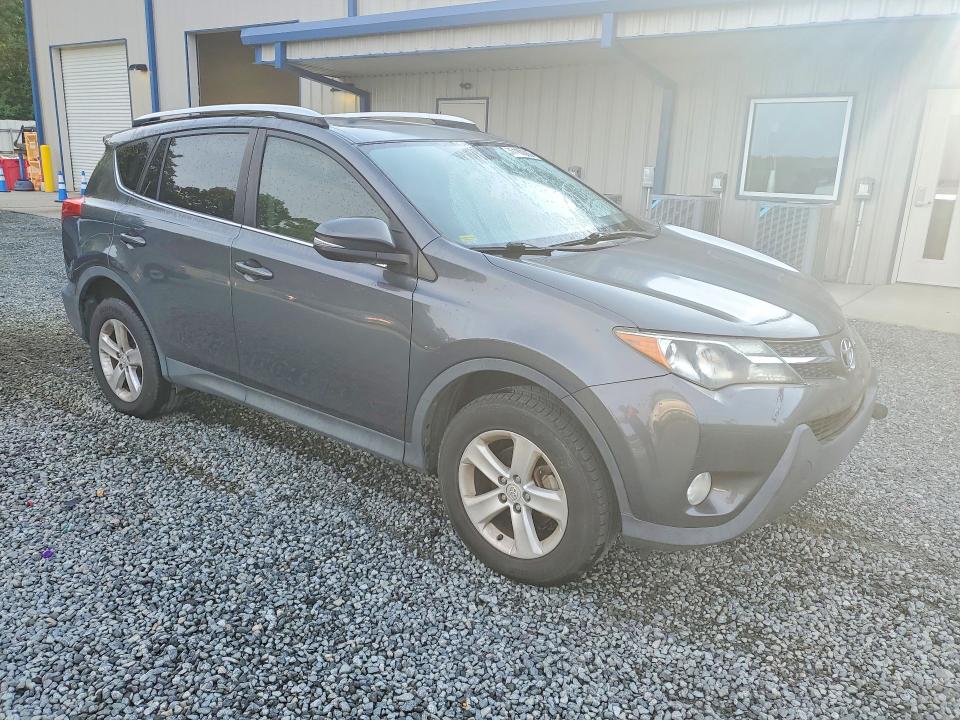 Photo 4 from auction – 2013 TOYOTA RAV4 with VIN JTMWFREV2DD012912