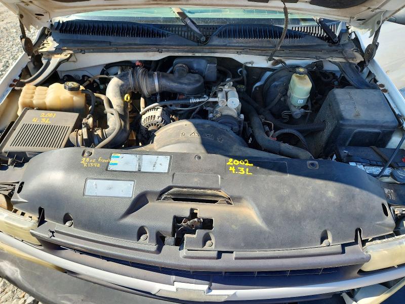 Photo 11 from auction – 2002 CHEVROLET SILVERADO with VIN 2GCEC19W421286565