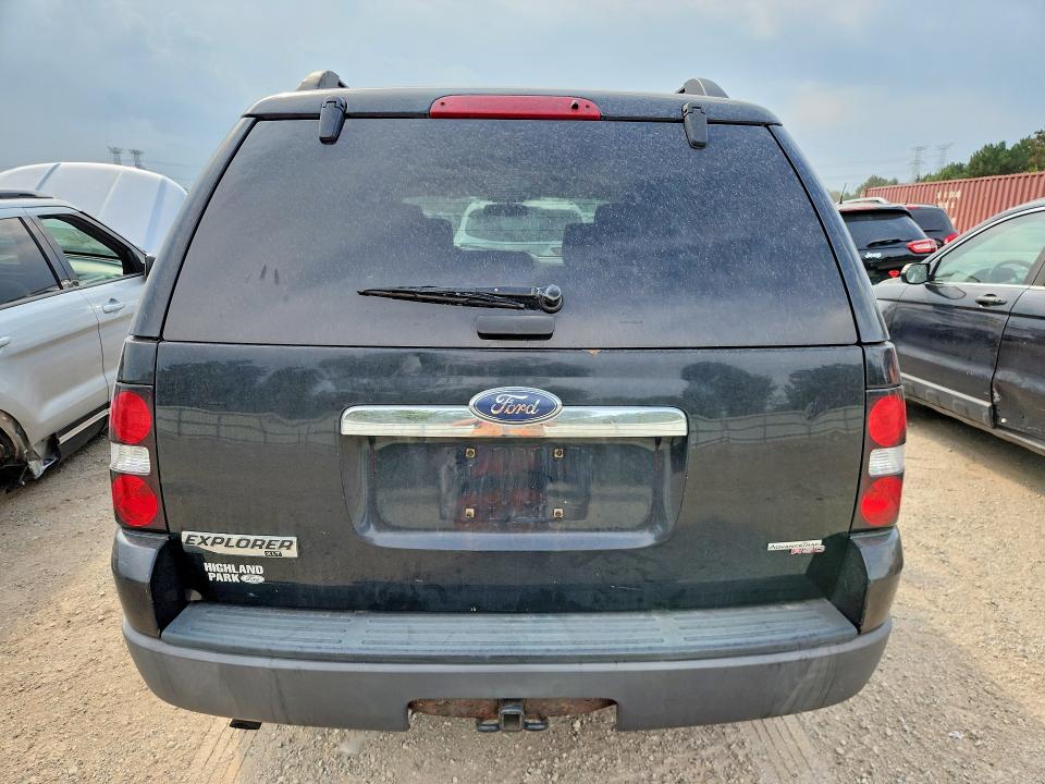 Photo 6 from auction – 2006 FORD EXPLORER with VIN 1FMEU73EX6UA89891
