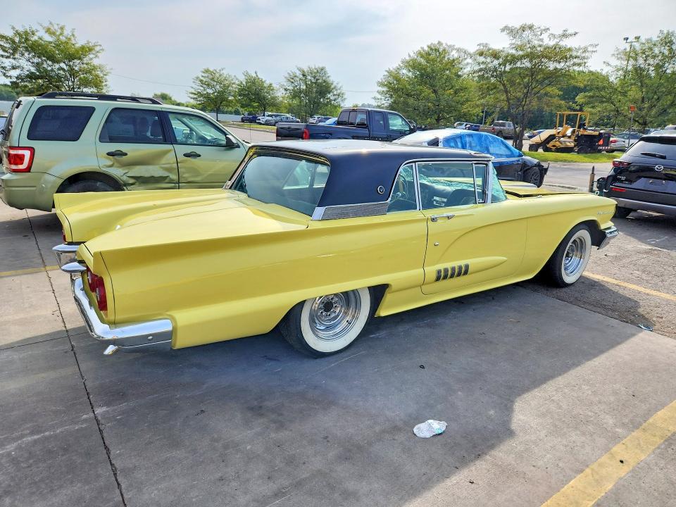 Фото 3 с аукциона – 1958 FORD THUNDERBIRD с VIN H8YH128878