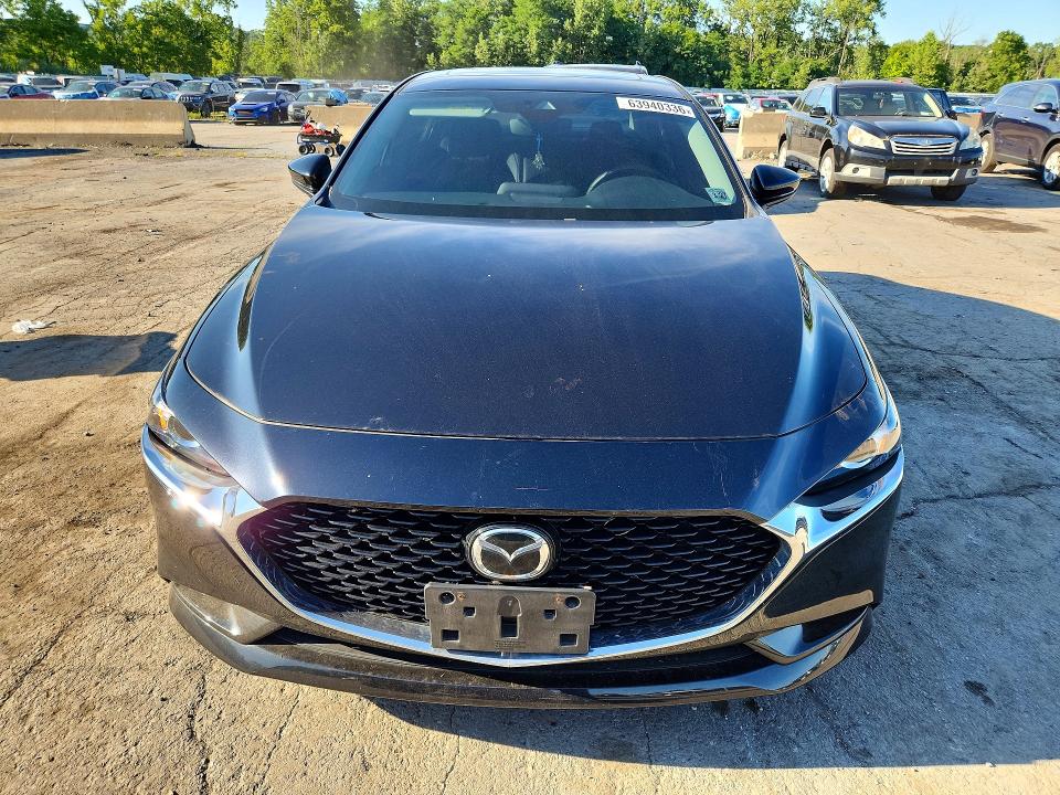 Photo 5 from auction – 2022 MAZDA 3 with VIN 3MZBPACL1NM301216