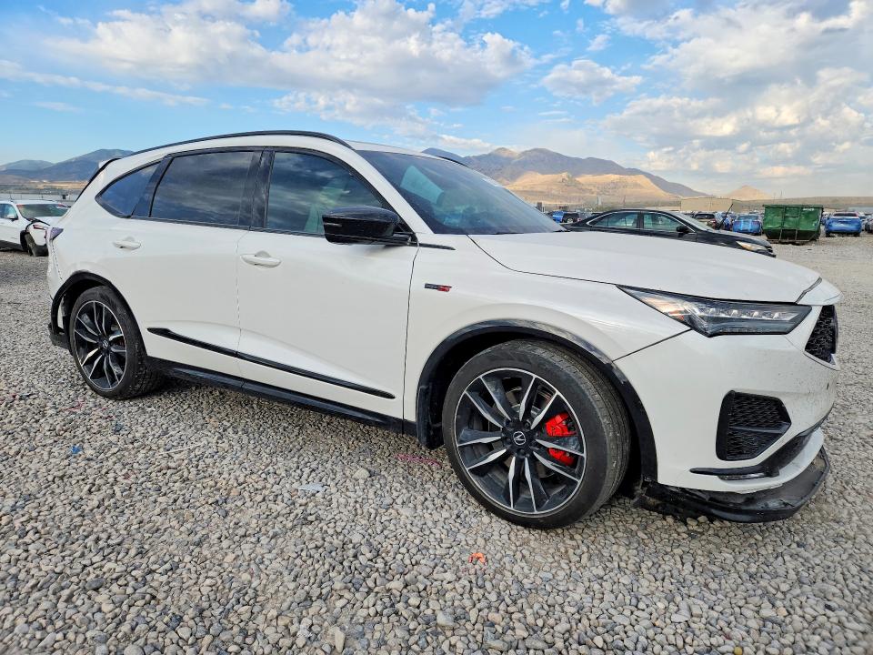 Photo 4 from auction – 2024 ACURA MDX with VIN 5J8YD8H81RL000652