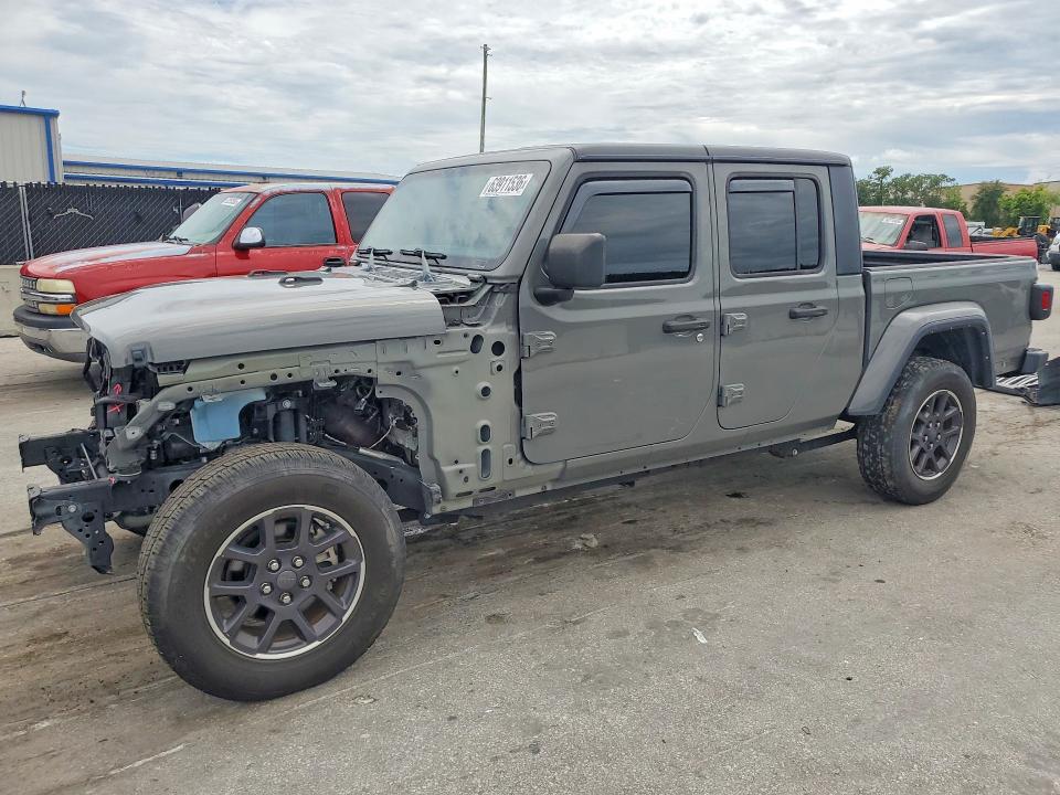 JEEP GLADIATOR 2023 with VIN 1C6HJTFGXPL522155 - Photo from auction
