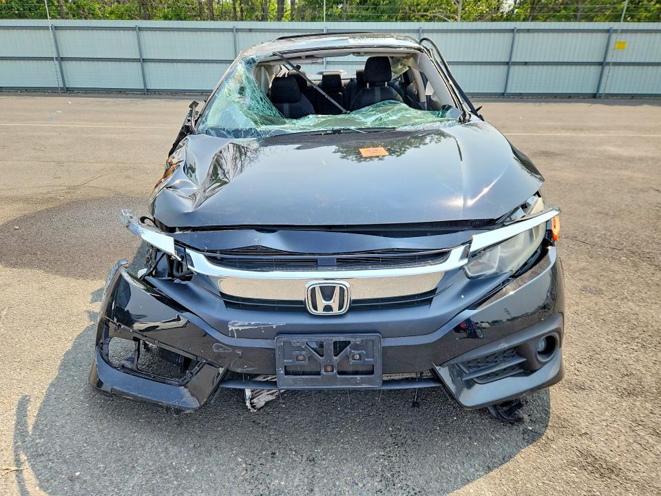 Photo 5 from auction – 2016 HONDA CIVIC with VIN 19XFC1F32GE223781