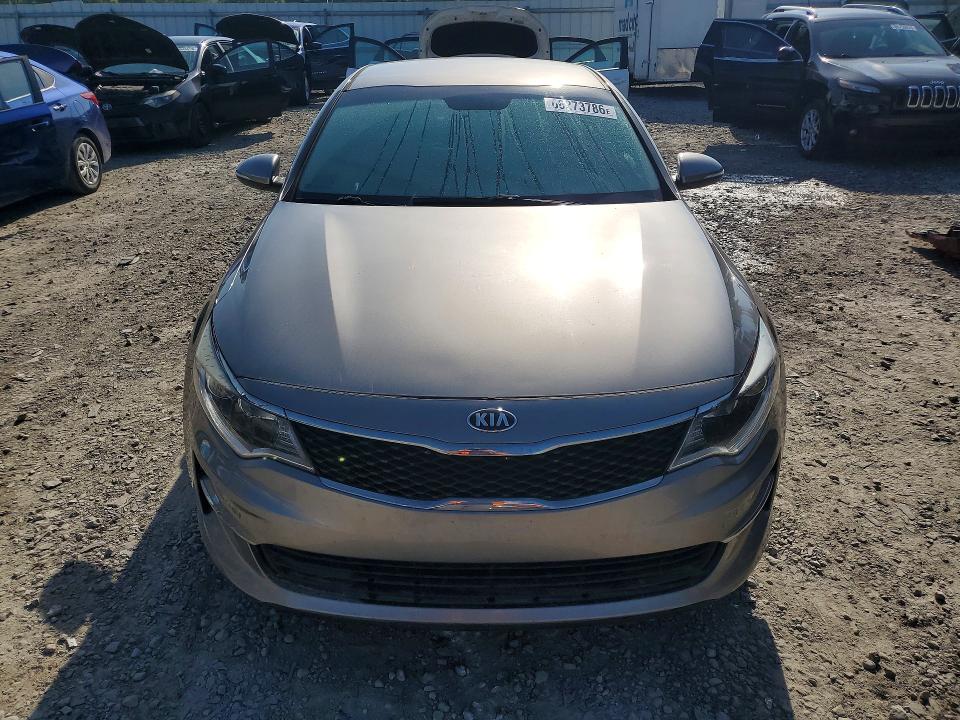 Zdjęcie 5 z aukcji – 2016 KIA OPTIMA z VIN 5XXGT4L38GG088047