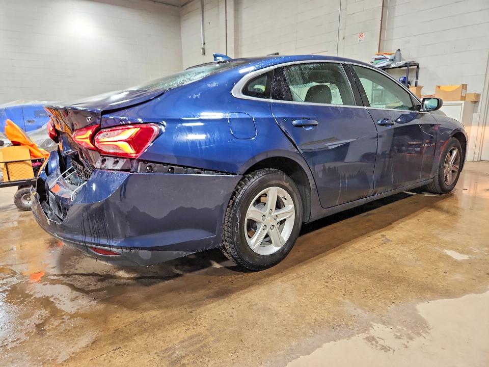 Photo 3 from auction – 2022 CHEVROLET MALIBU with VIN 1G1ZD5ST1NF193305