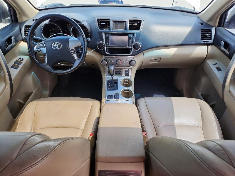 Photo 8 from auction – 2013 TOYOTA HIGHLANDER with VIN 5TDZK3EH0DS103648