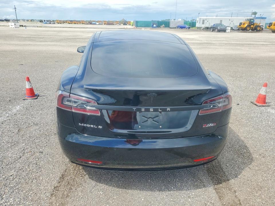 Photo 6 from auction – 2017 TESLA MODEL S with VIN 5YJSA1E47HF200717