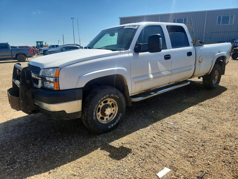 CHEVROLET SILVERADO 2003 with VIN 1GCHK23U33F152136 - Photo from auction