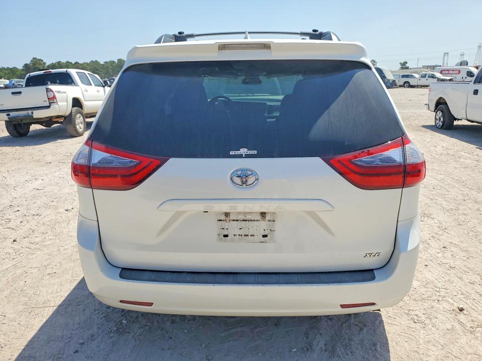 Photo 6 from auction – 2020 TOYOTA SIENNA with VIN 5TDYZ3DC7LS060681