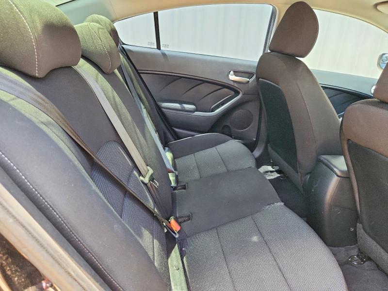 Снимка 10 от търг – 2017 KIA FORTE с VIN 3KPFK4A79HE145614