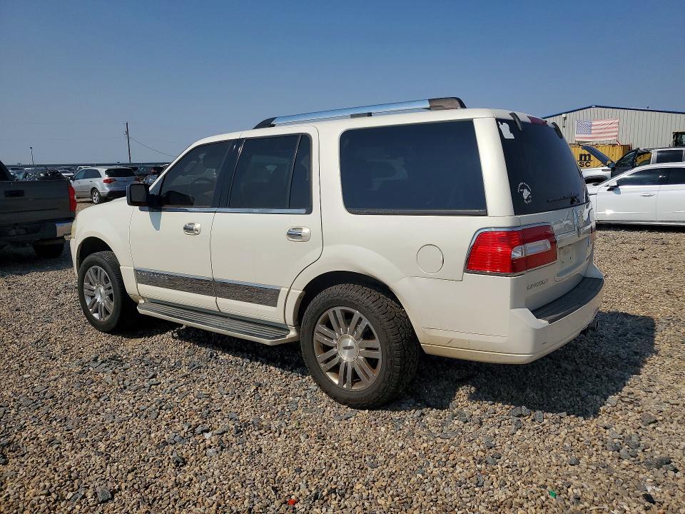 Photo 2 from auction – 2007 LINCOLN NAVIGATOR with VIN 5LMFU27597LJ12695