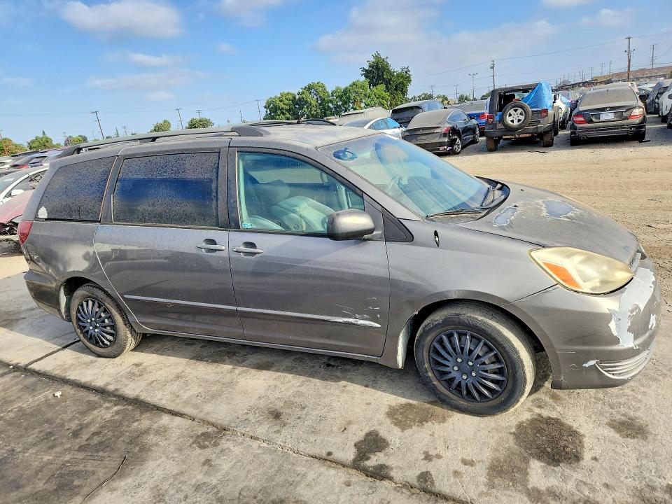 Photo 4 from auction – 2005 TOYOTA SIENNA with VIN 5TDZA23C95S358093