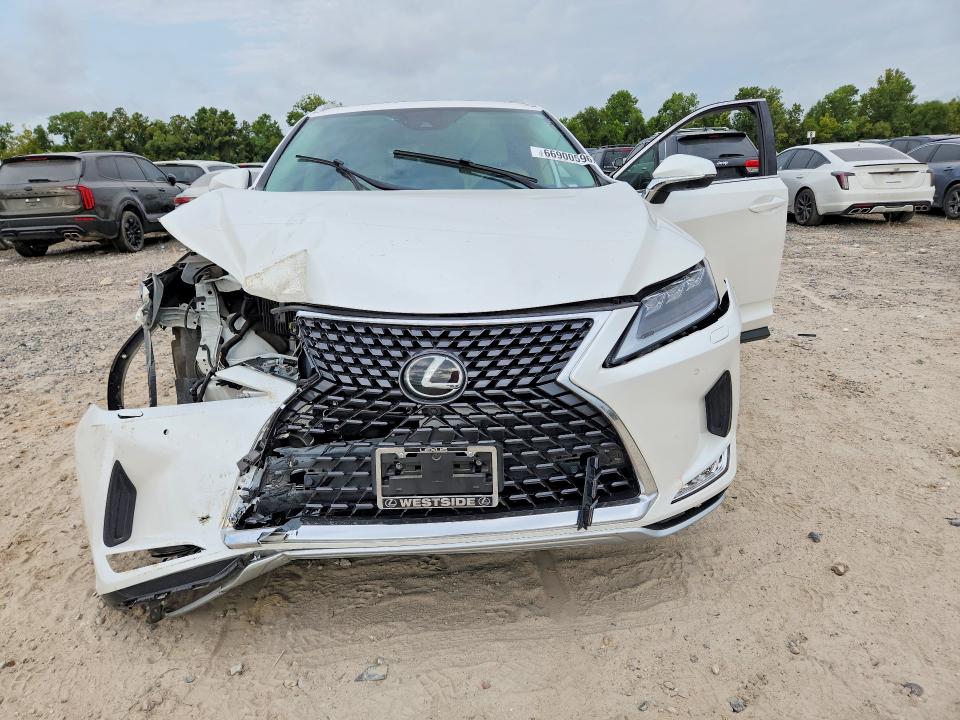 Photo 5 from auction – 2022 LEXUS RX with VIN JTJJZKEA2N2025918