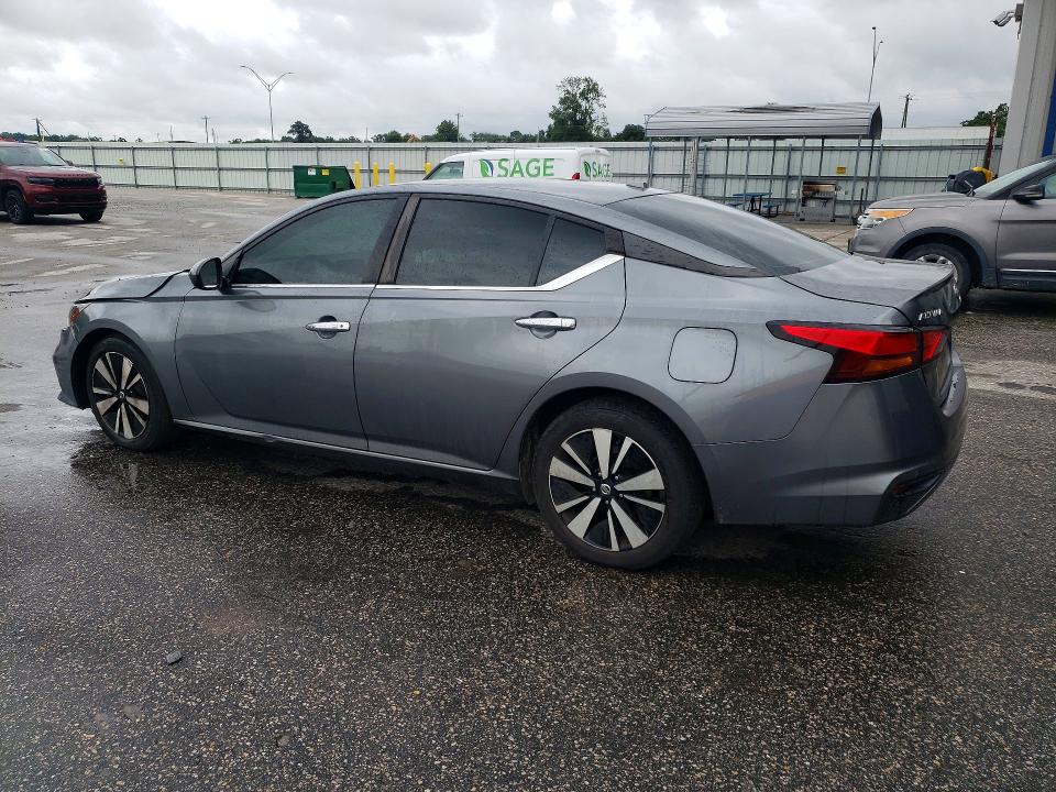 Photo 2 from auction – 2021 NISSAN ALTIMA with VIN 1N4BL4DV8MN317018