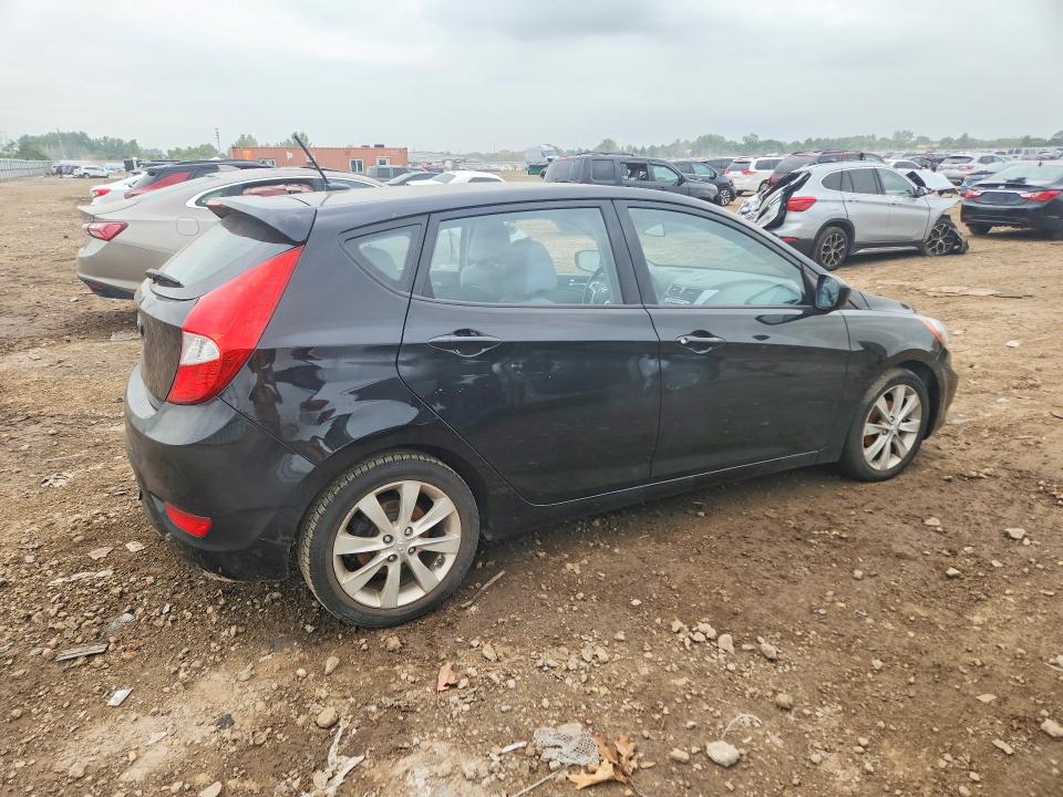 Photo 3 from auction – 2012 HYUNDAI ACCENT with VIN KMHCU5AE4CU008880