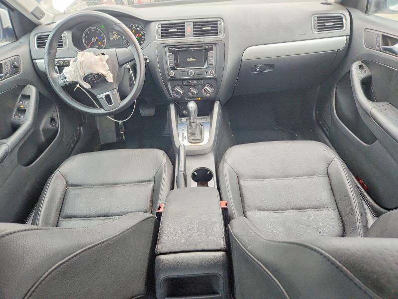 Photo 8 from auction – 2012 VOLKSWAGEN JETTA with VIN 3VWLX7AJ4CM347435